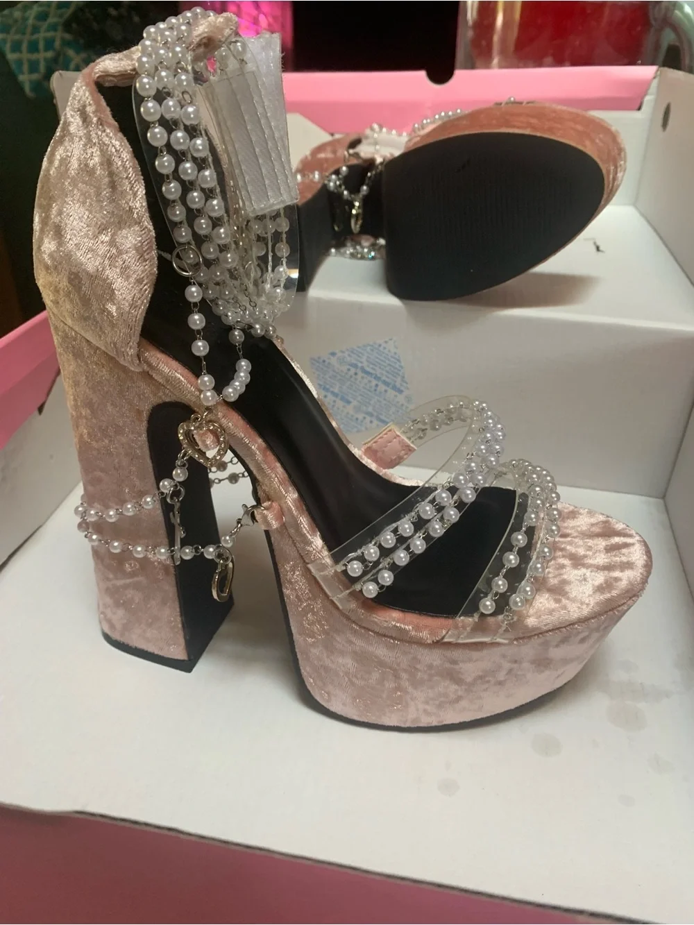 Sugar Thrillz pink size 7 high heel platform